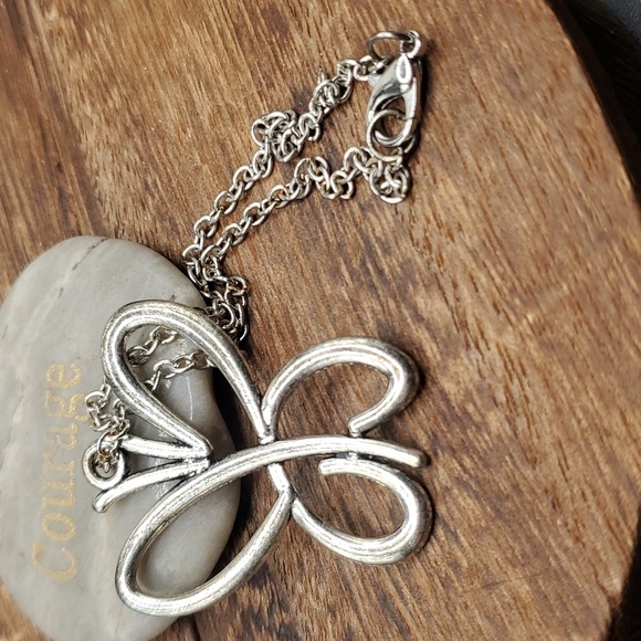 B2813 butterfly 🦋 bracelet - Picture 1 of 2